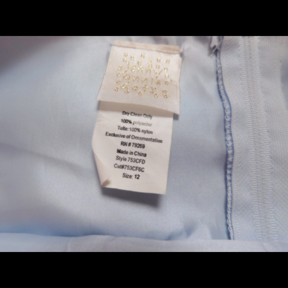 Dress - Picture 3 of 3